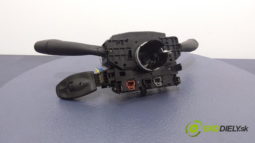 Peugeot 307 2003 prepínač Komplex: 251487