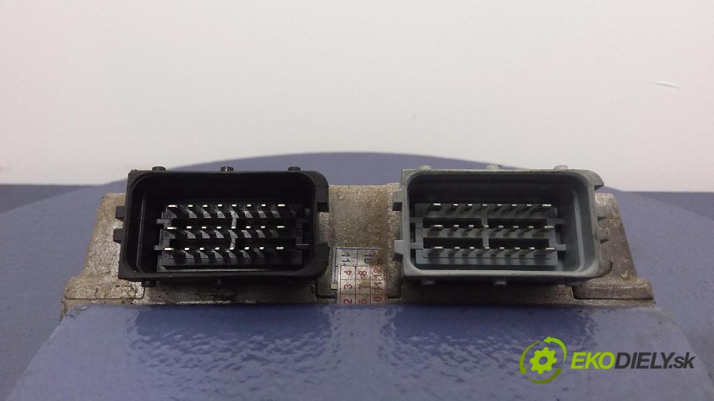 Peugeot 307 2003 riadiaca jednotka 110R-004329