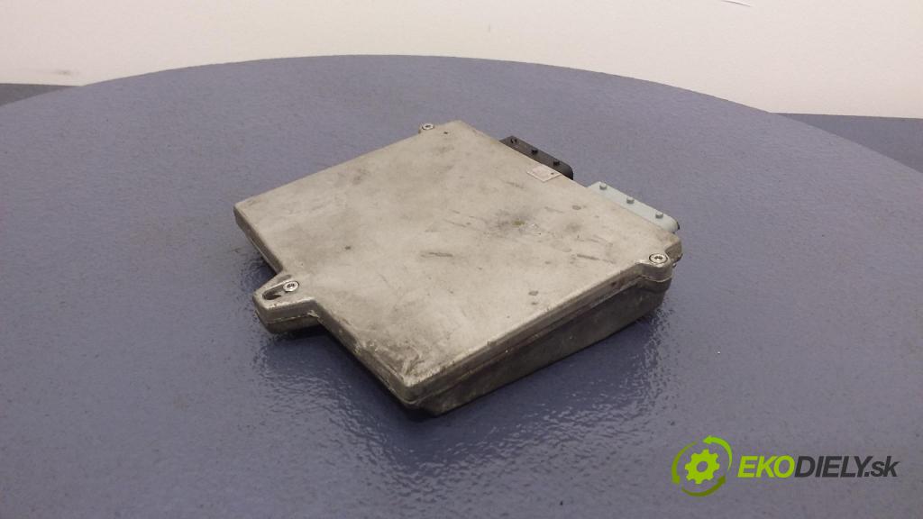 Peugeot 307 2003 riadiaca jednotka 110R-004329