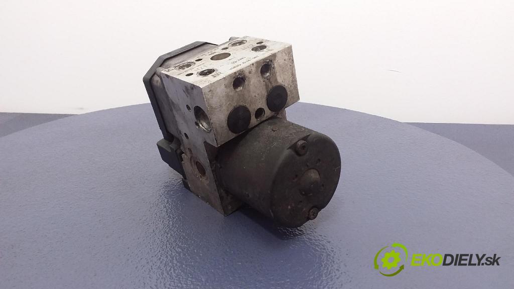 Volkswagen Passat 1.9 tdi 2001 čerpadlo ABS x 3B0614111HL