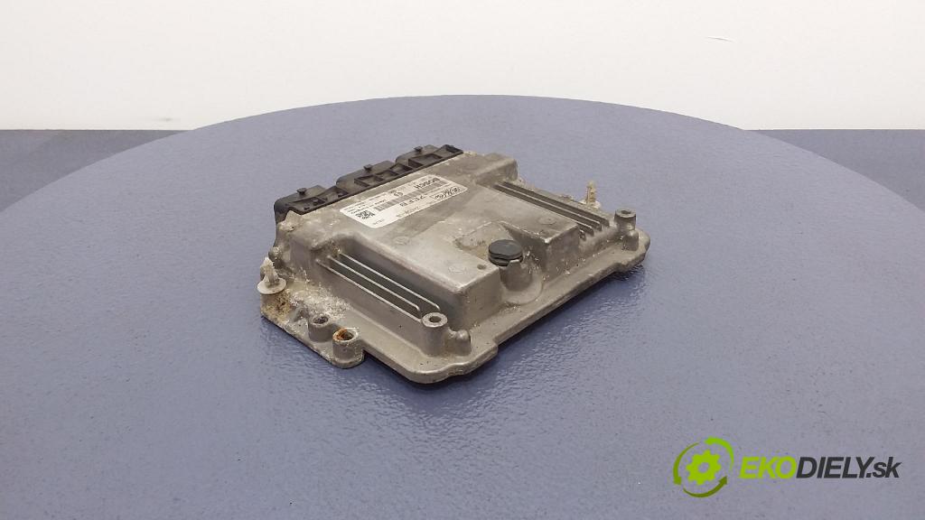 Ford Focus 2006 riadiaca jednotka Motor: 7M51-12A650-UB