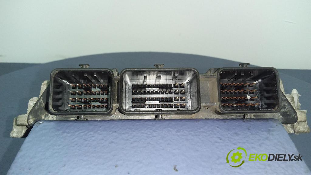 Ford Focus 2006 riadiaca jednotka Motor: 7M51-12A650-UB