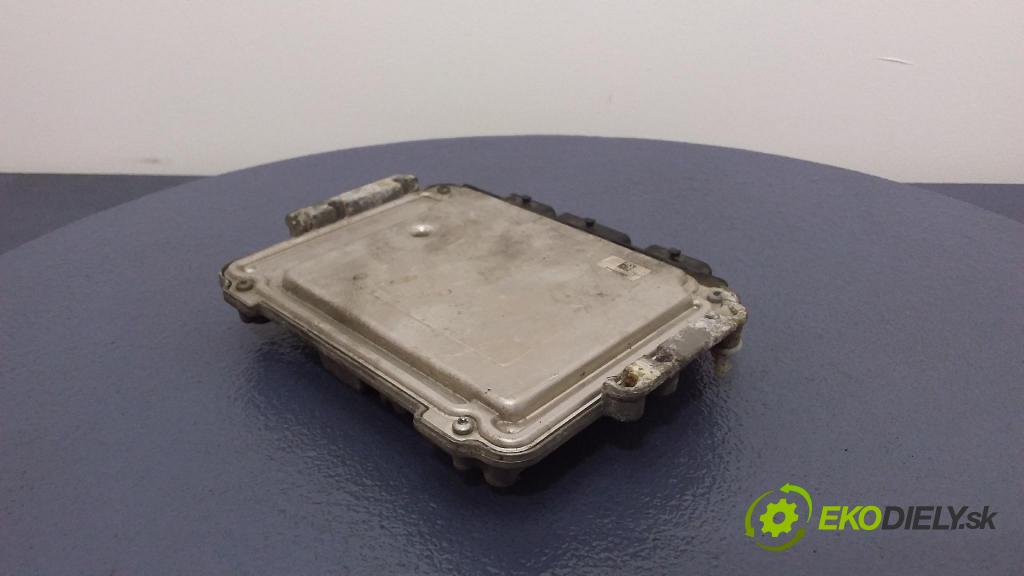 Ford Focus 2006 riadiaca jednotka Motor: 7M51-12A650-UB