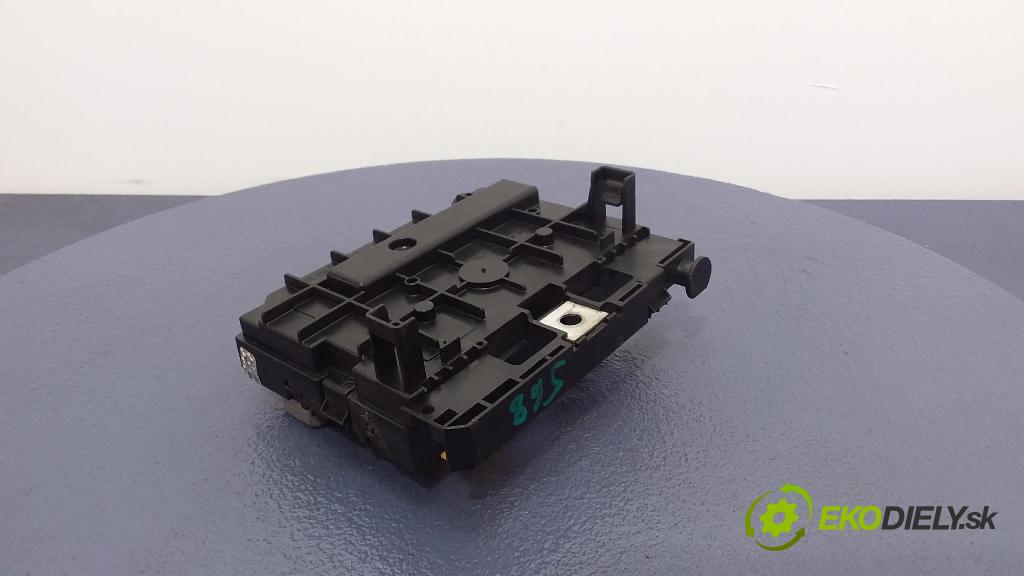 Peugeot 307 2005 skrinka Poistky: 9659742080