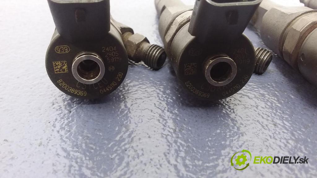 Renault Laguna 2006 vstrek 8200389369