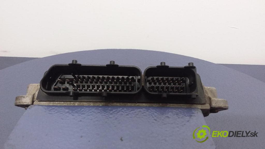 Skoda Octavia 2000 riadiaca jednotka Motor: 038906018GN