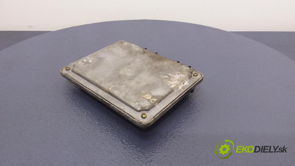 Skoda Octavia 2000 riadiaca jednotka Motor: 038906018GN