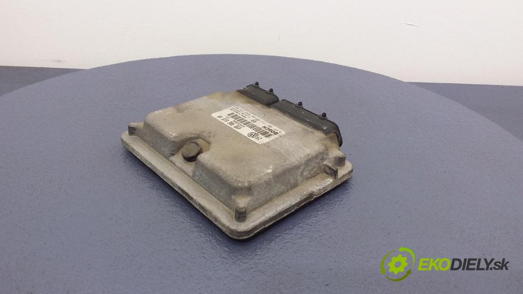 Volkswagen Golf 1998 riadiaca jednotka Motor: 038906018AN