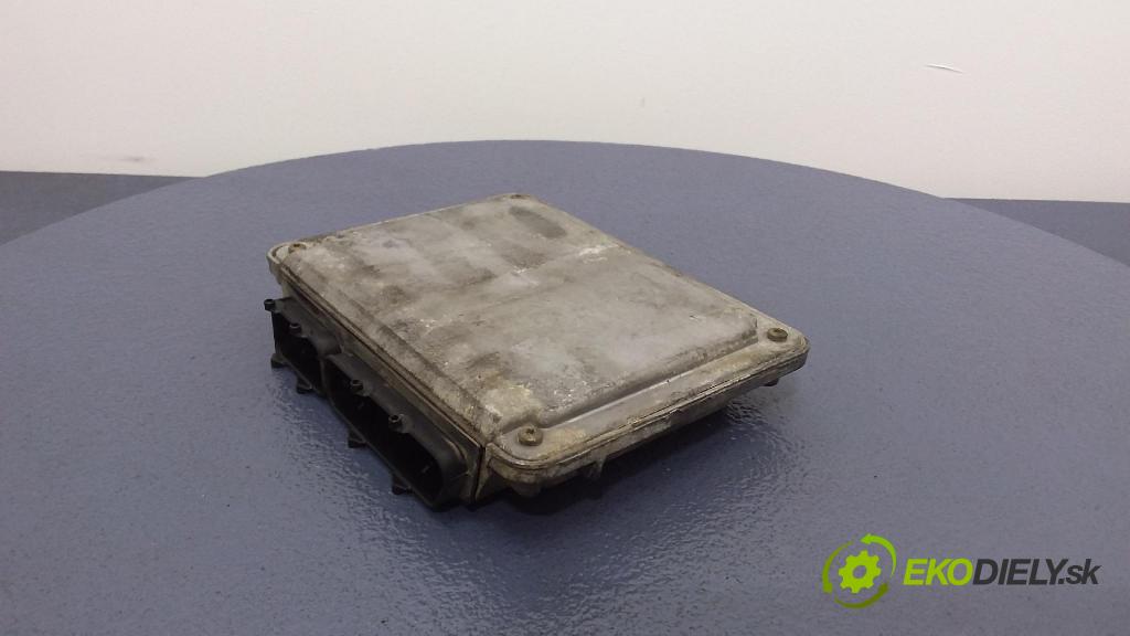 Volkswagen Golf 1998 riadiaca jednotka Motor: 038906018AN