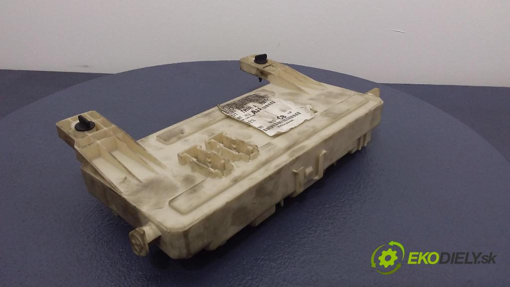 Ford C-max 2008 skrinka Poistky: 7M5T-14A073-DB