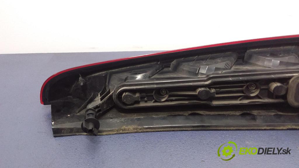 Ford C-max 2008 svetlo / reflektor zad ľavá Vonkajsia: 2SK009504