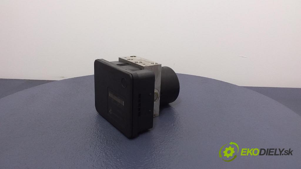 Bmw 320d 2002 čerpadlo ABS x 6759047