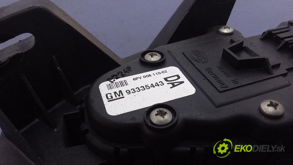 Opel Meriva 2004 pedal Plyn: 93335443