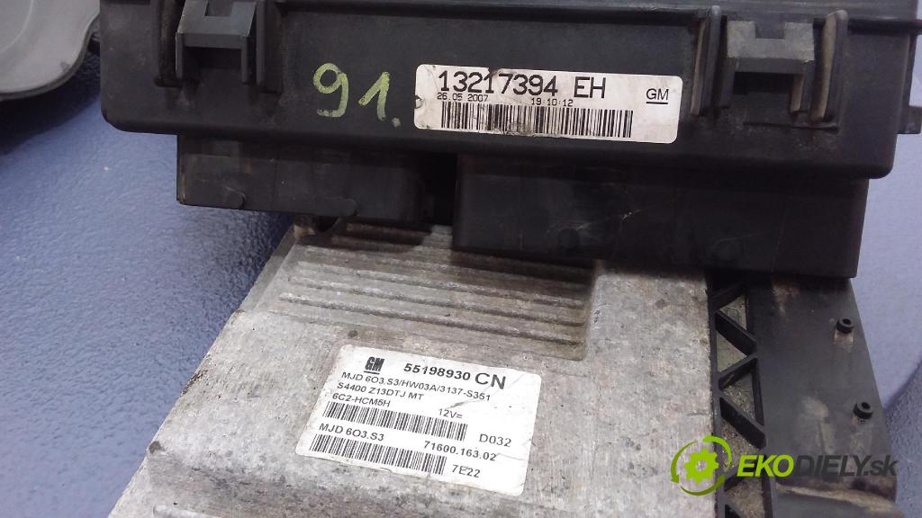 Opel Corsa-d-van 2007 riadiaca jednotka Motor: 55198930CN