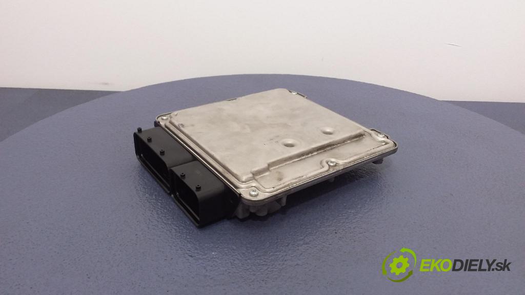 Audi A4 2006 riadiaca jednotka Motor: 03G906016KP