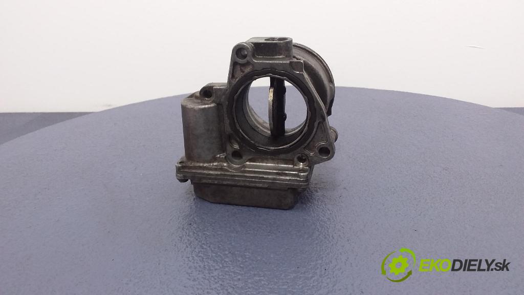 Audi A4 2006 klapka 03G128063C