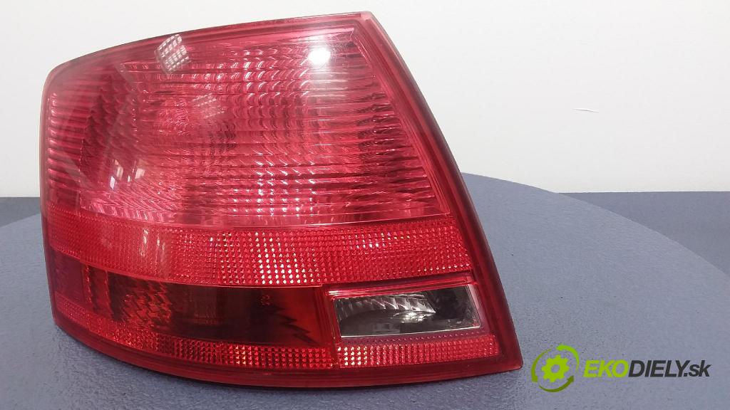 Audi A4 2006 svetlo / reflektor zad ľavá Vonkajsia: 15-446-1910L