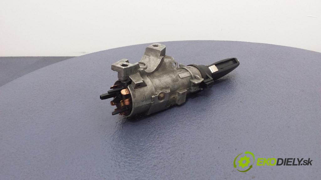 Audi A4 2006 Spínač zapaľovania: 4B0905851P