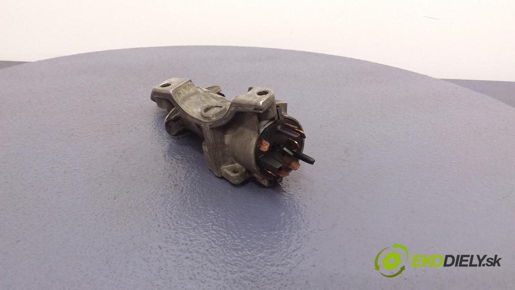 Seat Leon 2001 Spínač zapaľovania: 4B0905851C