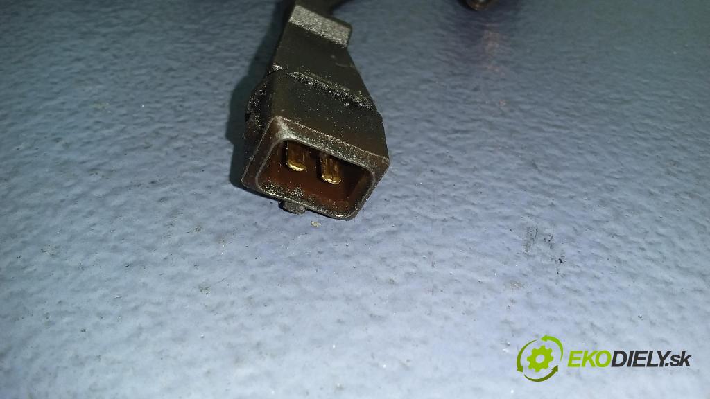 Volvo V70 2000 vstrek 046130201F
