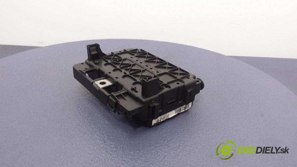 Citroen C5 2003 skrinka Poistky: 9643498780