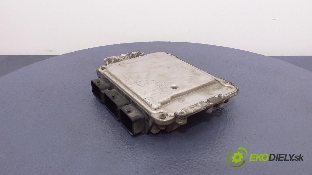 Ford C-max 2008 riadiaca jednotka Motor: 4M51-12A650-ND