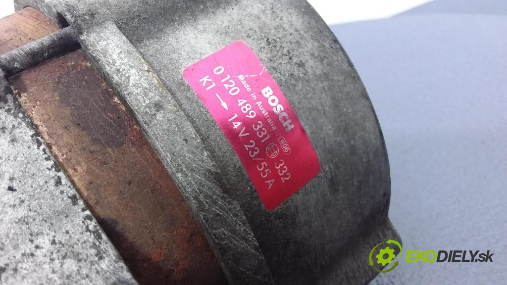 Mercedes E-klasa 1989 Alternator 0120489331
