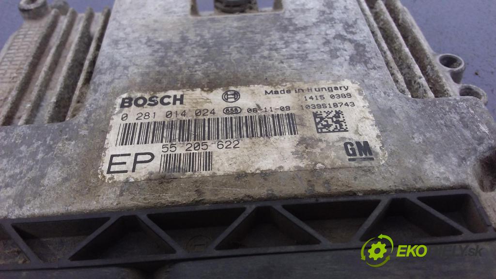 Opel Zafira 2006 riadiaca jednotka Motor: 55205622