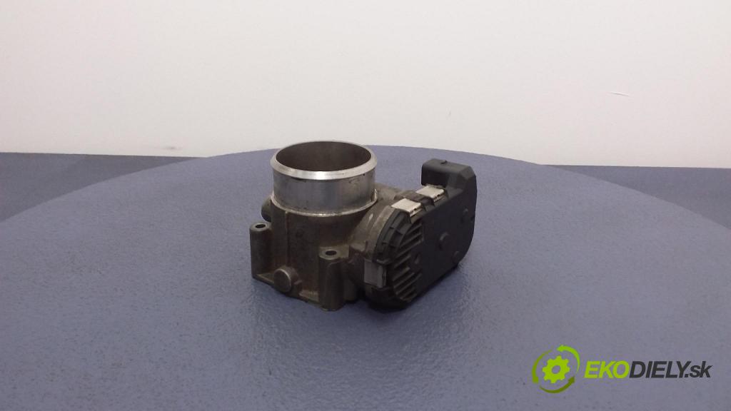 Audi A4 2003 klapka 06B133062M