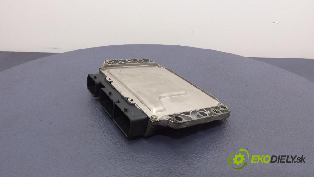 Renault Laguna 2006 riadiaca jednotka Motor: 8200444586