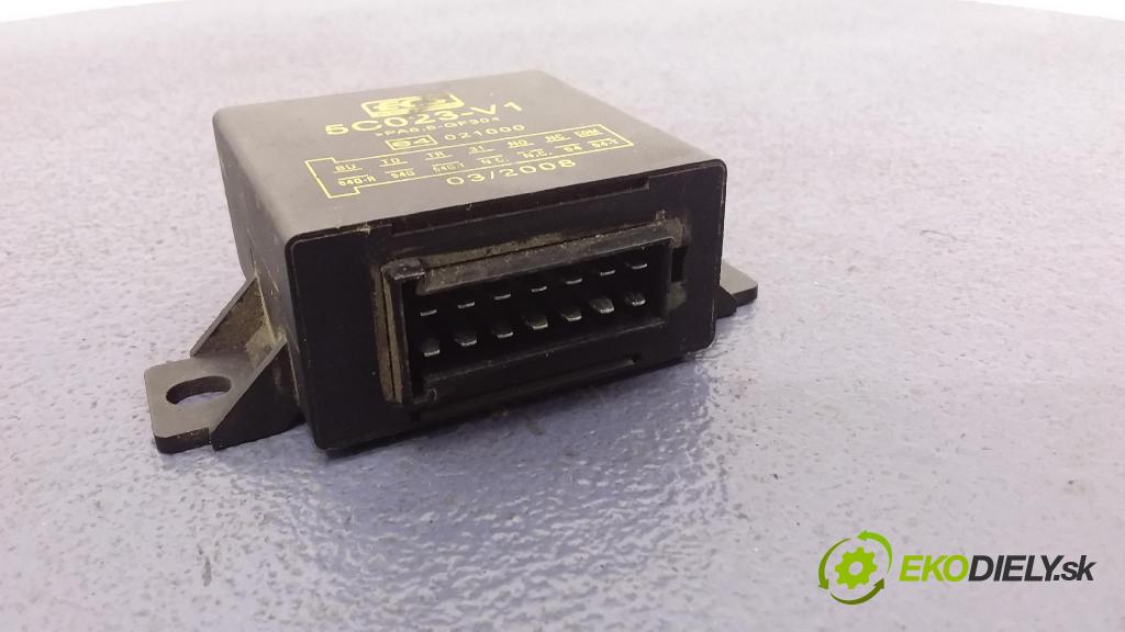 Ford Focus 2002 řídící jednotka 5C023-V1