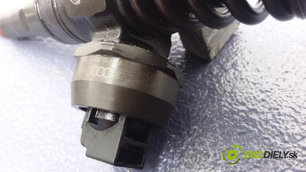 Skoda Octavia 2010 vstrek 038130073AG