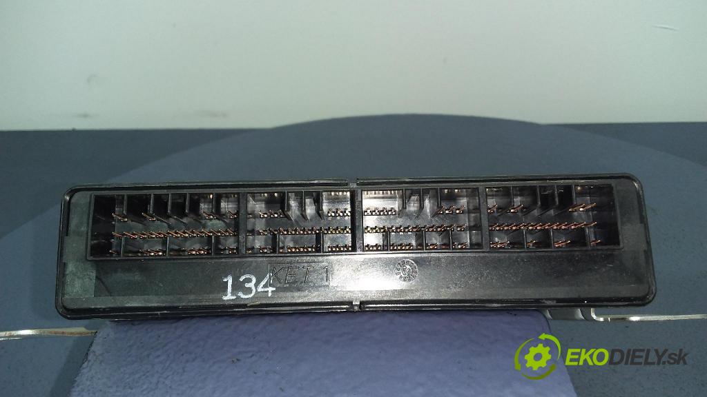 Hyundai Sonata 2002 riadiaca jednotka Motor: 39120-38210