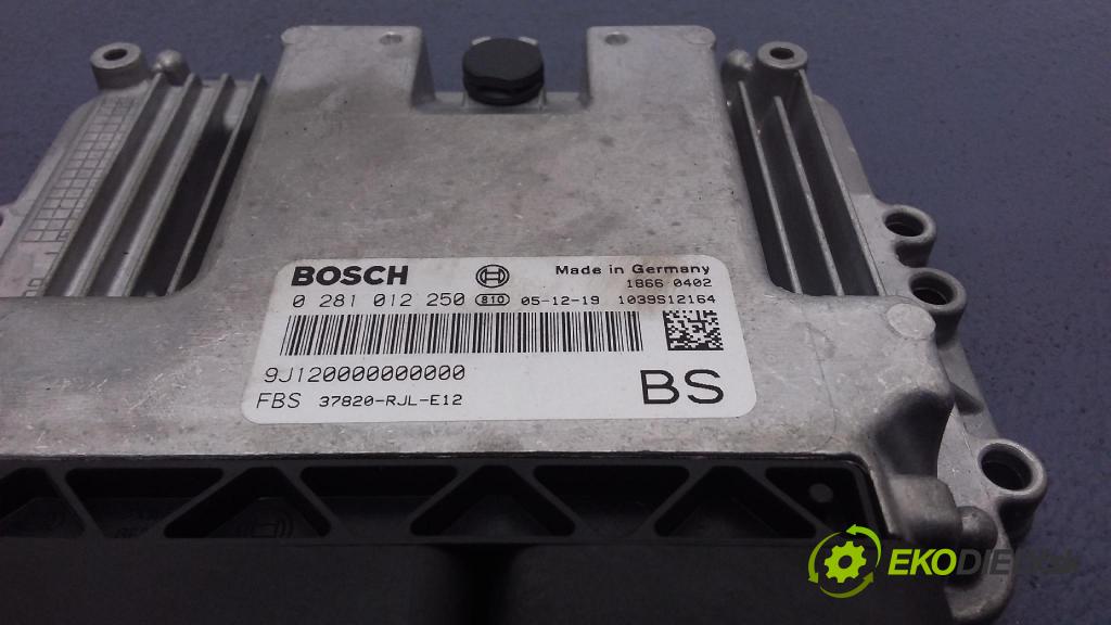 Honda Fr-v 2006 riadiaca jednotka Motor: 0281012250