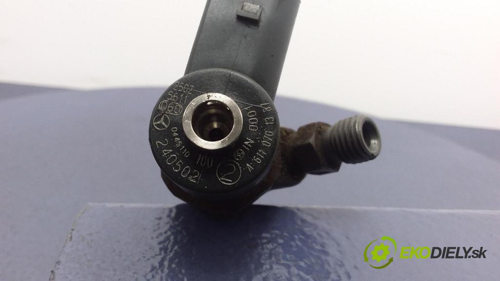 Chrysler Pt cruiser 2002 vstřikovač A6110701387