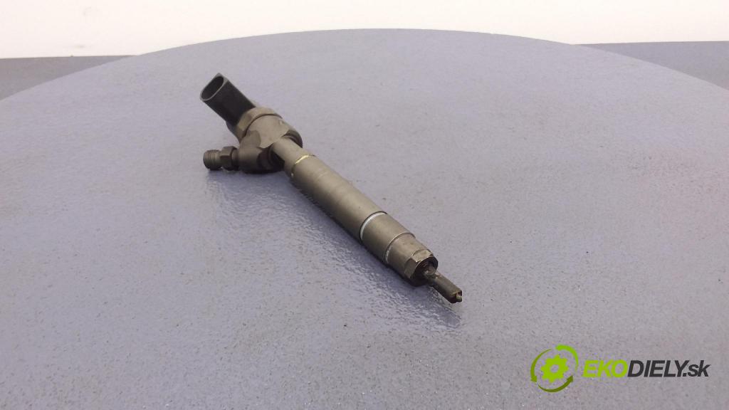 Chrysler Pt cruiser 2002 vstřikovač A6110701387