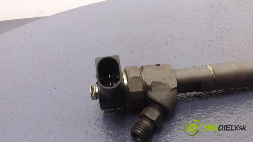 Chrysler Pt cruiser 2002 vstřikovač A6110701387