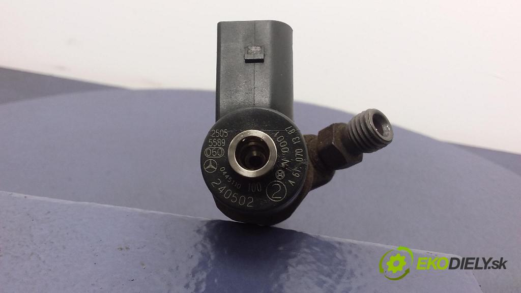 Chrysler Pt cruiser 2002 vstřikovač A6110701387