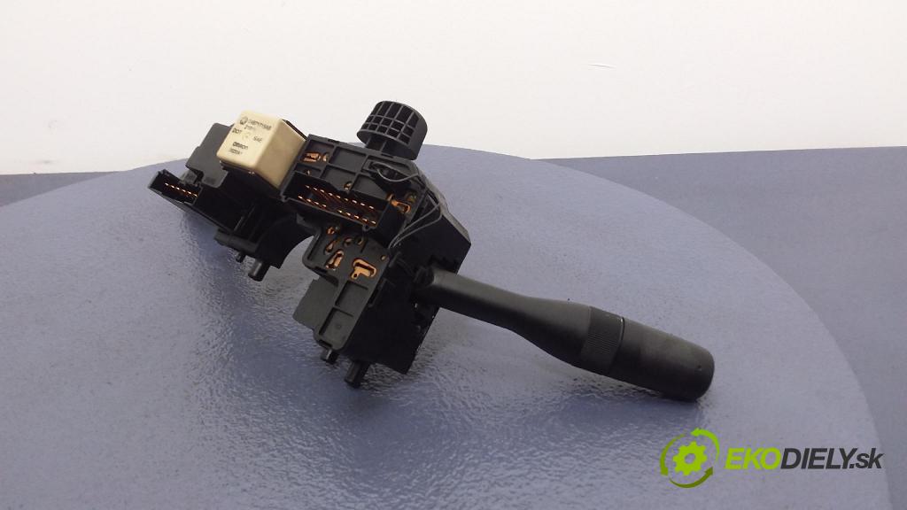 Chrysler Pt cruiser 2002 prepínač Komplex: 04671872AB