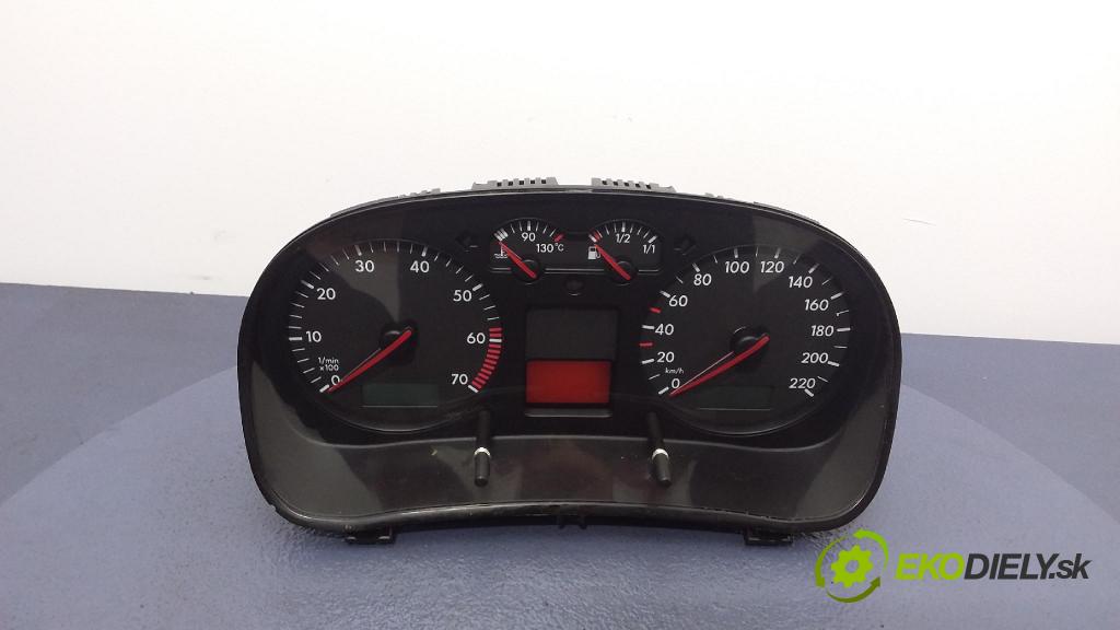 Volkswagen Golf 2002 prístrojovka/ budíky 1J0920826