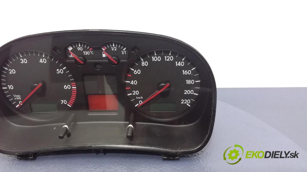 Volkswagen Golf 2002 prístrojovka/ budíky 1J0920826