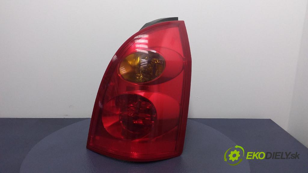 Nissan Primera 2005 světlo Zad: Práva: Mimo: 01