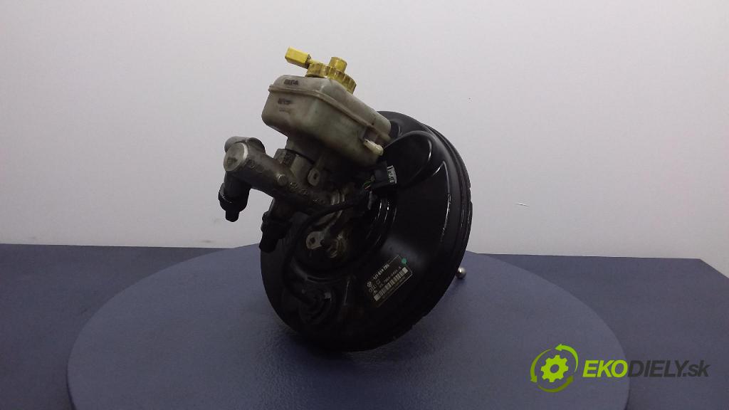 Volkswagen Golf 2000 servo Brzdní: 1J1614205