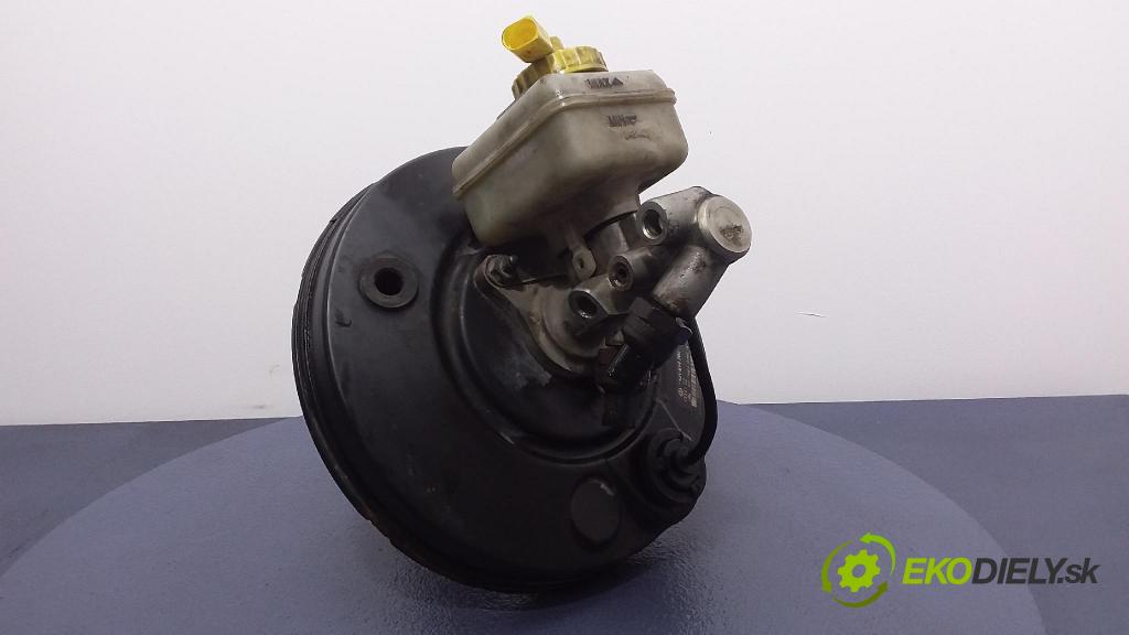 Volkswagen Golf 2000 servo Brzdní: 1J1614205
