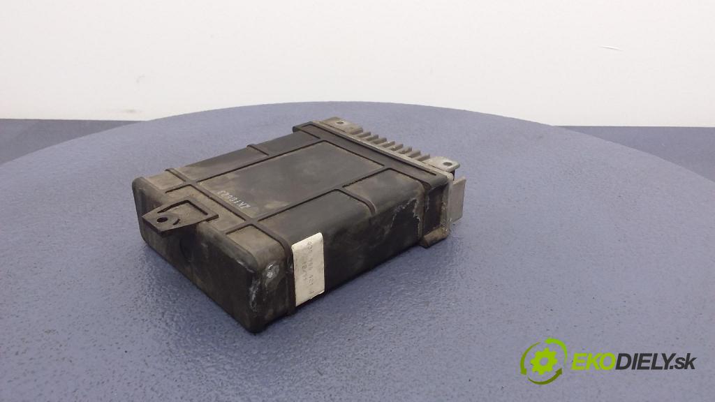 Vw Golf 1991 riadiaca jednotka Motor: 030906021J