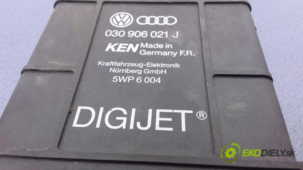 Vw Golf 1991 riadiaca jednotka Motor: 030906021J