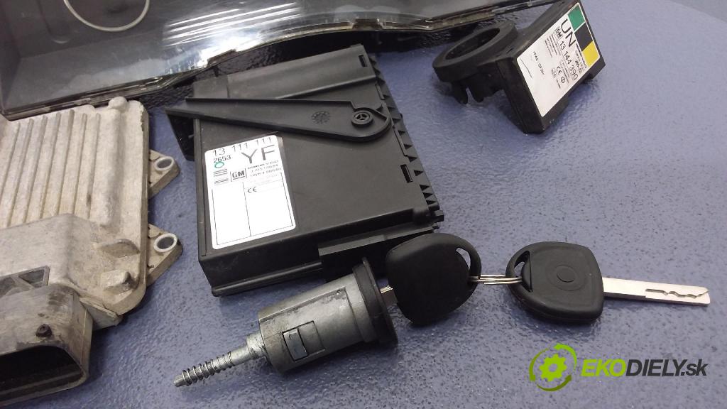 Opel Meriva 2005 riadiaca jednotka Motor: 55197127