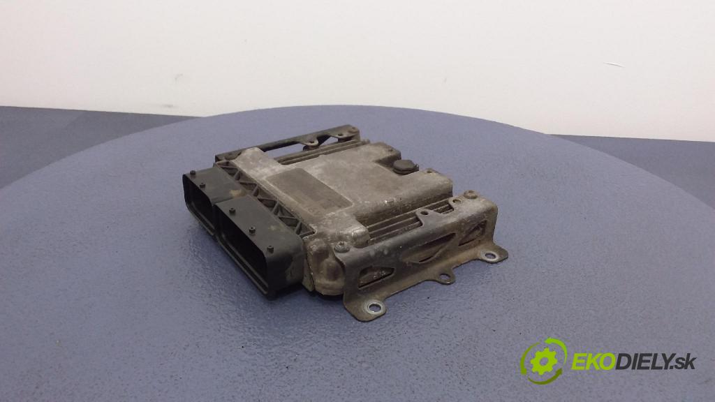 Alfa romeo 156 2004 riadiaca jednotka Motor: 55194364