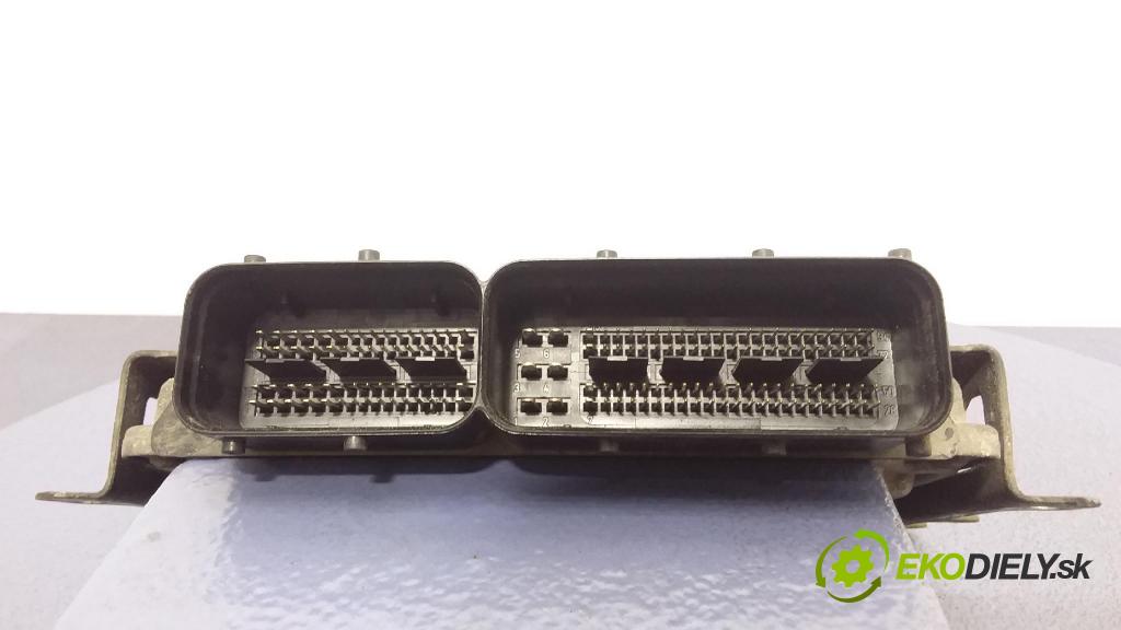 Alfa romeo 156 2004 riadiaca jednotka Motor: 55194364