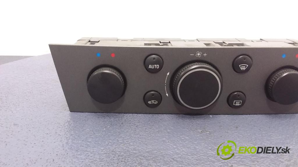 Opel Vectra 2005 prepínač Klimatizácia: Prúd vzduchu: 13131021